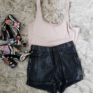 Pleather highwaisted shorts